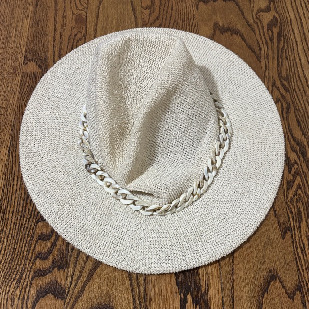 Women’s Cream Straw Fedora Hat with Chain Trim